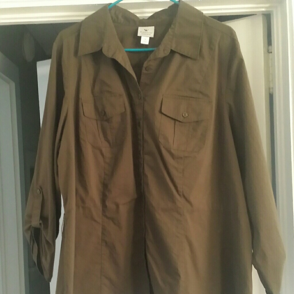 Worthington women olive buttonup